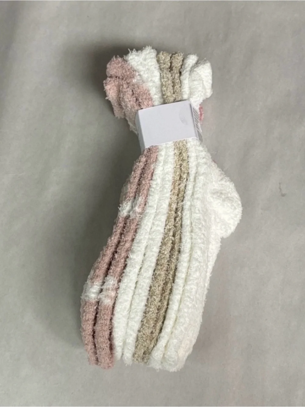 New Nicole Miller Socks Women’s 4 Pair Soft Warm Fuzzy Cozy Plush Slipper Socks